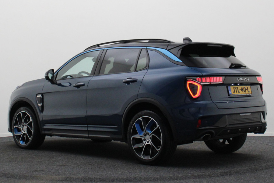 Lynk & Co 01 1.5 Two-Tone, 360° Camera, Panoramadak, Zwarte hemel, ACC, Keyless, PDC, LED, 20''