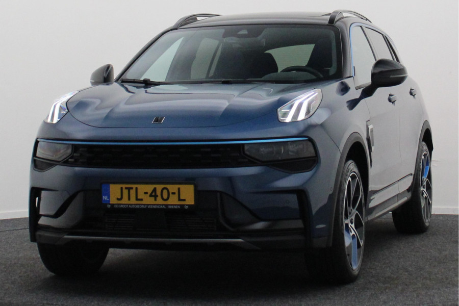 Lynk & Co 01 1.5 Two-Tone, 360° Camera, Panoramadak, Zwarte hemel, ACC, Keyless, PDC, LED, 20''