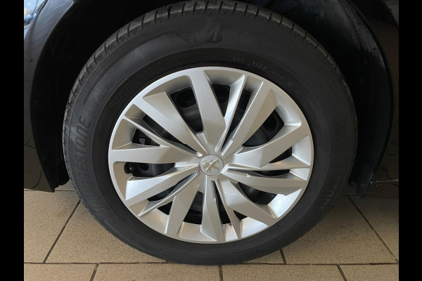 Peugeot 208 1.2 PureTech Active AIRCO NAVI VIA APP BLUETOOTH APPLE CARPLAY CRUISE ELEK RAMEN CENT VERG 5DRS ZEER NETTE AUTO