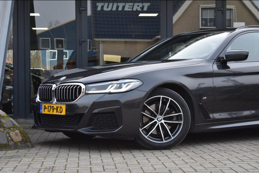 BMW 5 Serie Touring 520i M-Sport | LASERLIGHT | NAP | DEALER ONDERHOUDEN | APPLE CARPLAY | ANDRIOD AUTO | SFEERVERLICHTING