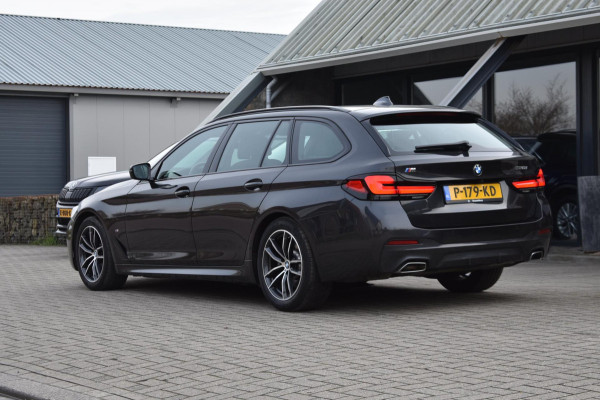 BMW 5 Serie Touring 520i M-Sport | LASERLIGHT | NAP | DEALER ONDERHOUDEN | APPLE CARPLAY | ANDRIOD AUTO | SFEERVERLICHTING
