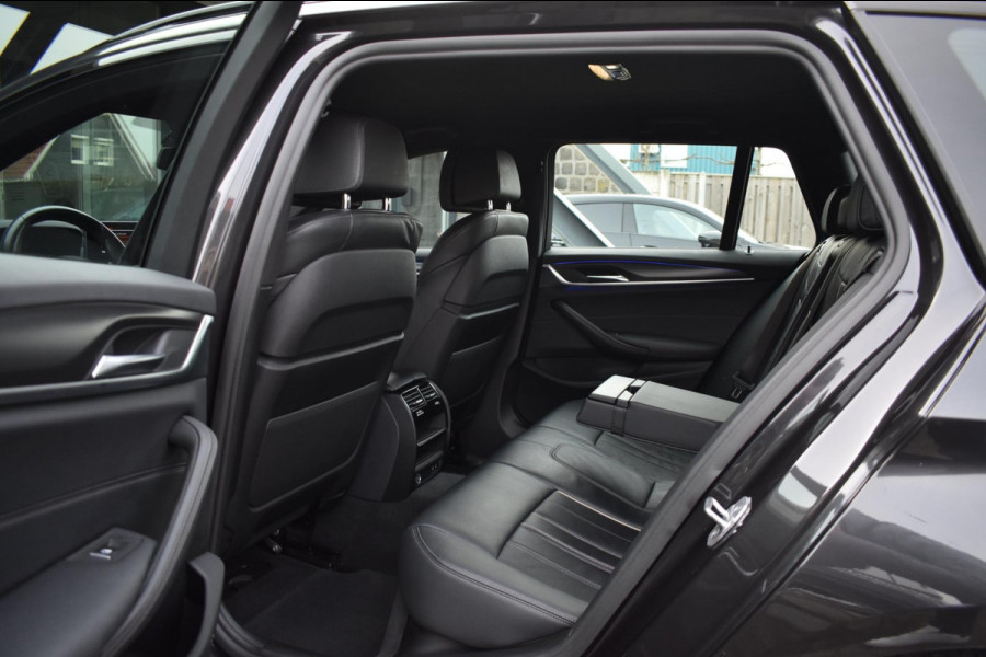 BMW 5 Serie Touring 520i M-Sport | LASERLIGHT | NAP | DEALER ONDERHOUDEN | APPLE CARPLAY | ANDRIOD AUTO | SFEERVERLICHTING