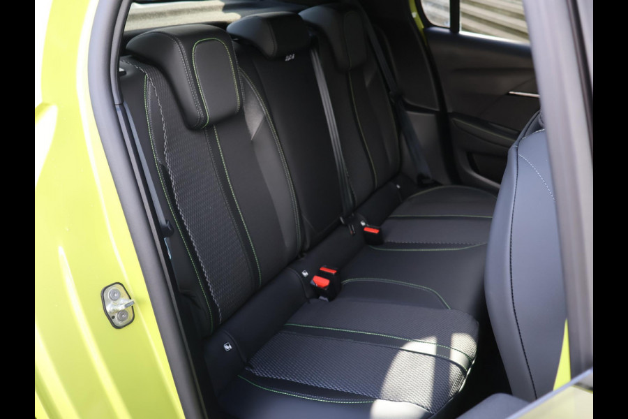 Peugeot 208 1.2 HYBRID 145 PK e-DCS6 GT *NIEUW* + CAMERA | SFEERVERLICHTING | CARPLAY