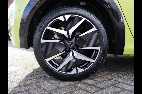 Peugeot 208 1.2 HYBRID 145 PK e-DCS6 GT *NIEUW* + CAMERA | SFEERVERLICHTING | CARPLAY