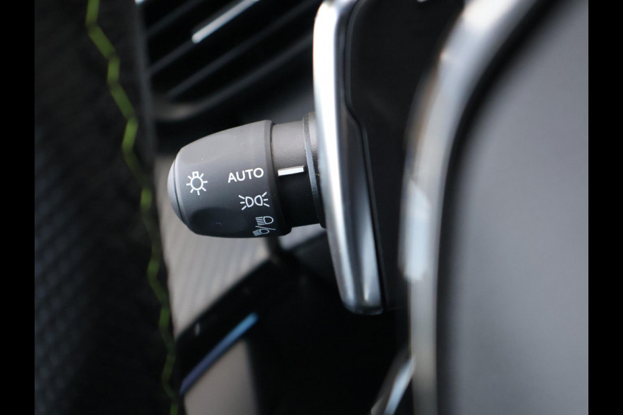 Peugeot 208 1.2 HYBRID 145 PK e-DCS6 GT *NIEUW* + CAMERA | SFEERVERLICHTING | CARPLAY