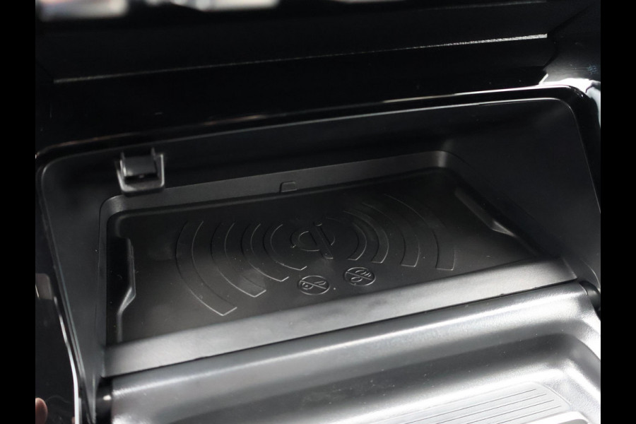 Peugeot 208 1.2 HYBRID 145 PK e-DCS6 GT *NIEUW* + CAMERA | SFEERVERLICHTING | CARPLAY