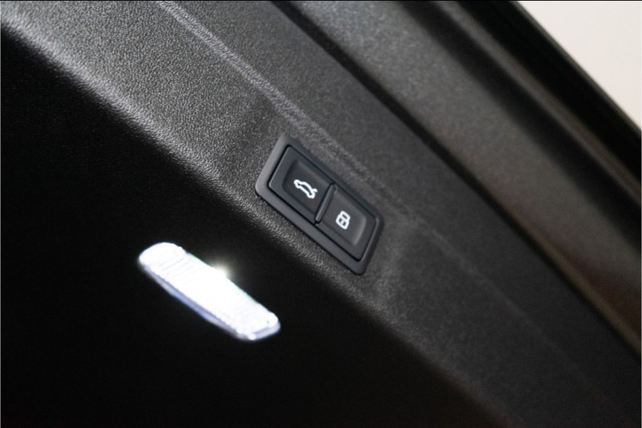 Audi A6 Avant C9 e-hybrid 270KW Quattro S Edition Competition 367PK | Tech Pro | B&O | Lucht | Trekhaak | Werkelijk VOL OPTIE! 5 jaar Fa