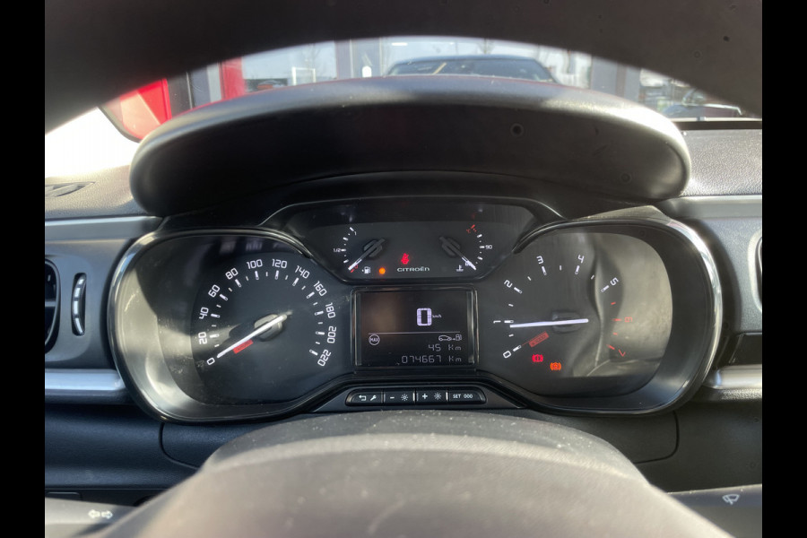 Citroën C3 1.2 PureTech Shine | parkeersensoren | stoelverwarming