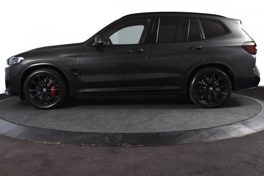 BMW X3 xDrive30e High Executive M Sport (facelift) | Lazer | Adapt. Cruise | Elek. Trekhaak | Stoel-+Stuurverw, | 360 Camera | NAV + App. Connect | Elek. Klep | LM 20" |