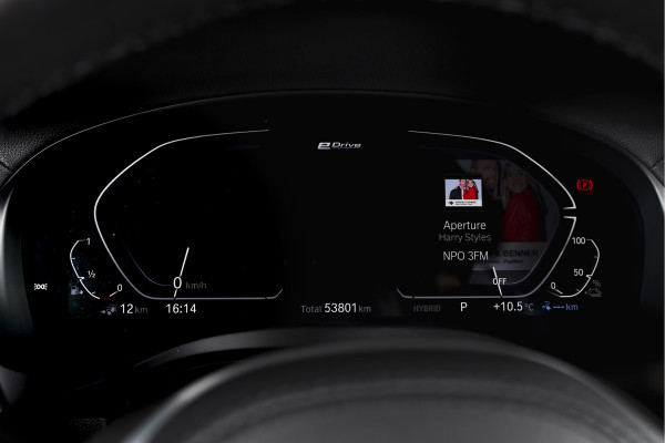 BMW X3 xDrive30e High Executive M Sport (facelift) | Lazer | Adapt. Cruise | Elek. Trekhaak | Stoel-+Stuurverw, | 360 Camera | NAV + App. Connect | Elek. Klep | LM 20" |