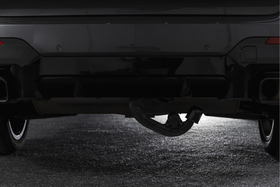 BMW X3 xDrive30e High Executive M Sport (facelift) | Lazer | Adapt. Cruise | Elek. Trekhaak | Stoel-+Stuurverw, | 360 Camera | NAV + App. Connect | Elek. Klep | LM 20" |