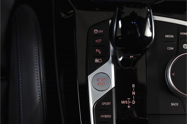 BMW X3 xDrive30e High Executive M Sport (facelift) | Lazer | Adapt. Cruise | Elek. Trekhaak | Stoel-+Stuurverw, | 360 Camera | NAV + App. Connect | Elek. Klep | LM 20" |