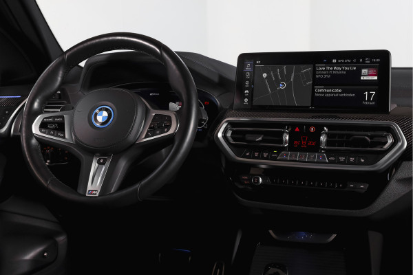 BMW X3 xDrive30e High Executive M Sport (facelift) | Lazer | Adapt. Cruise | Elek. Trekhaak | Stoel-+Stuurverw, | 360 Camera | NAV + App. Connect | Elek. Klep | LM 20" |