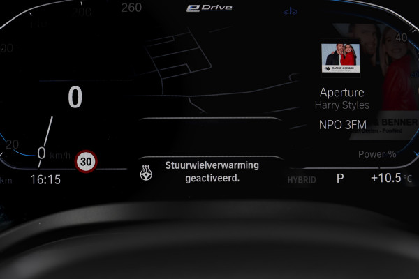 BMW X3 xDrive30e High Executive M Sport (facelift) | Lazer | Adapt. Cruise | Elek. Trekhaak | Stoel-+Stuurverw, | 360 Camera | NAV + App. Connect | Elek. Klep | LM 20" |