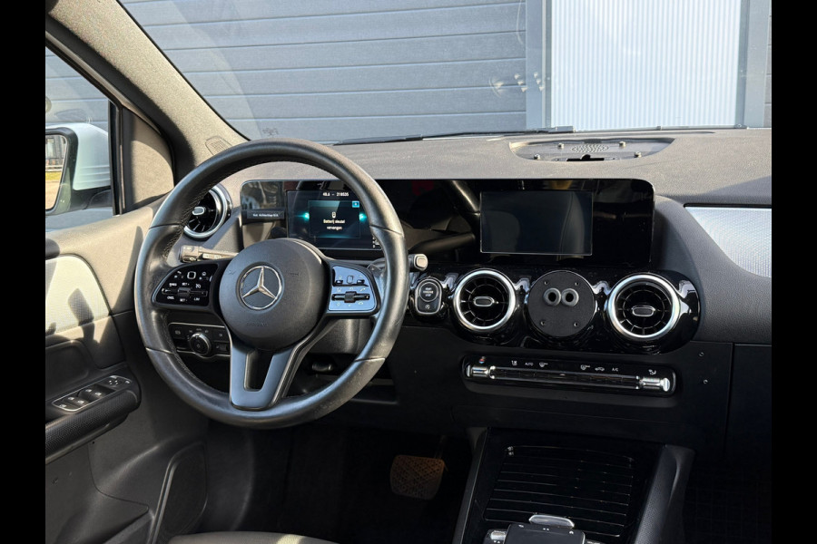 Mercedes-Benz B-Klasse 200d / AUTOMAAT / CAMERA / APK / NAP