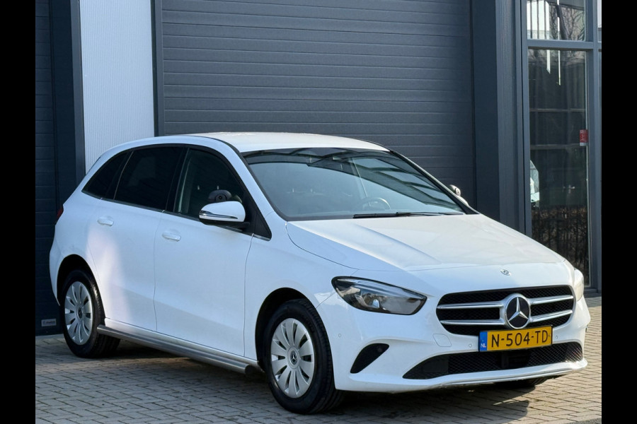 Mercedes-Benz B-Klasse 200d / AUTOMAAT / CAMERA / APK / NAP