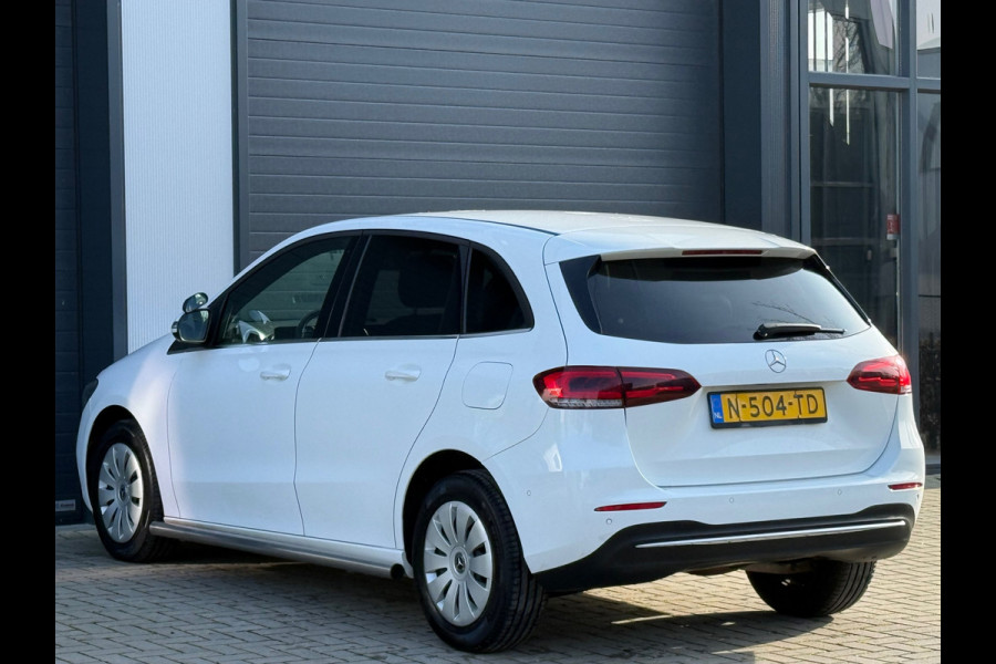 Mercedes-Benz B-Klasse 200d / AUTOMAAT / CAMERA / APK / NAP