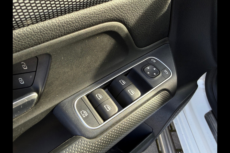 Mercedes-Benz B-Klasse 200d / AUTOMAAT / CAMERA / APK / NAP