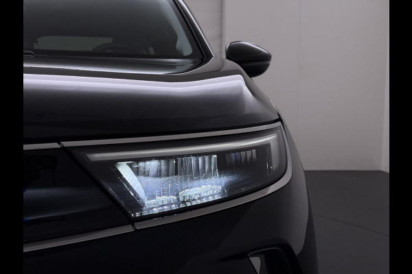 Opel Mokka 1.2 Turbo Level 5 131 PK | Automaat  | Camera | Stoel- & stuurverwarming ( WINTERPAKKET ) | Adaptieve cruise | Afneembare trekhaak | Rijklaar met 12 mnd BOVAG garantie |