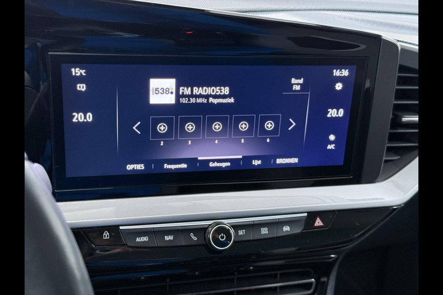 Opel Mokka 1.2 Turbo Level 5 131 PK | Automaat  | Camera | Stoel- & stuurverwarming ( WINTERPAKKET ) | Adaptieve cruise | Afneembare trekhaak | Rijklaar met 12 mnd BOVAG garantie |