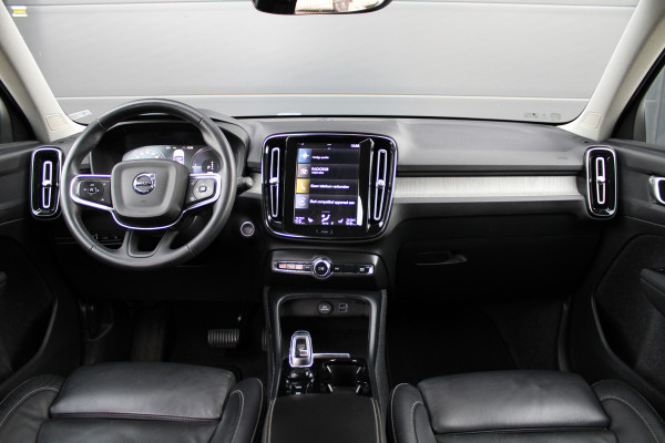 Volvo XC40 1.5 T5 Recharge Inscription | NAP! | ACC | STOEL+STUURVERWARMING | CAMERA | KEYLESS | CARPLAY |