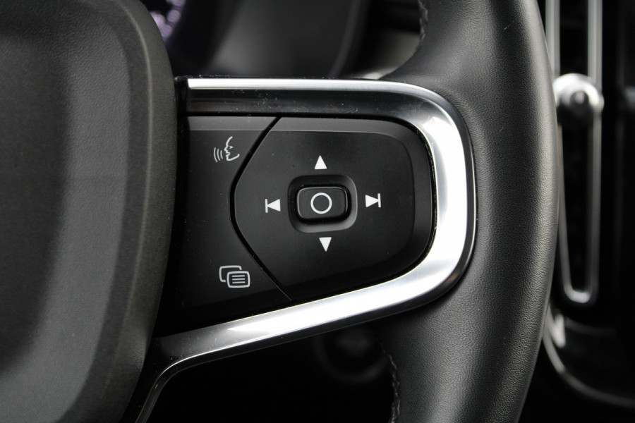 Volvo XC40 1.5 T5 Recharge Inscription | NAP! | ACC | STOEL+STUURVERWARMING | CAMERA | KEYLESS | CARPLAY |