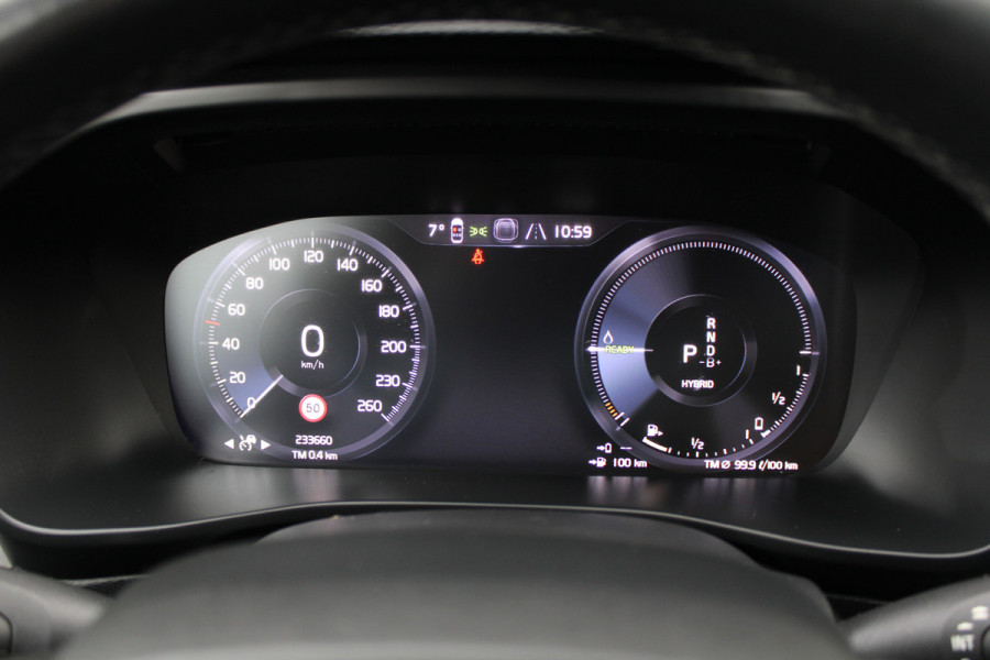 Volvo XC40 1.5 T5 Recharge Inscription | NAP! | ACC | STOEL+STUURVERWARMING | CAMERA | KEYLESS | CARPLAY |