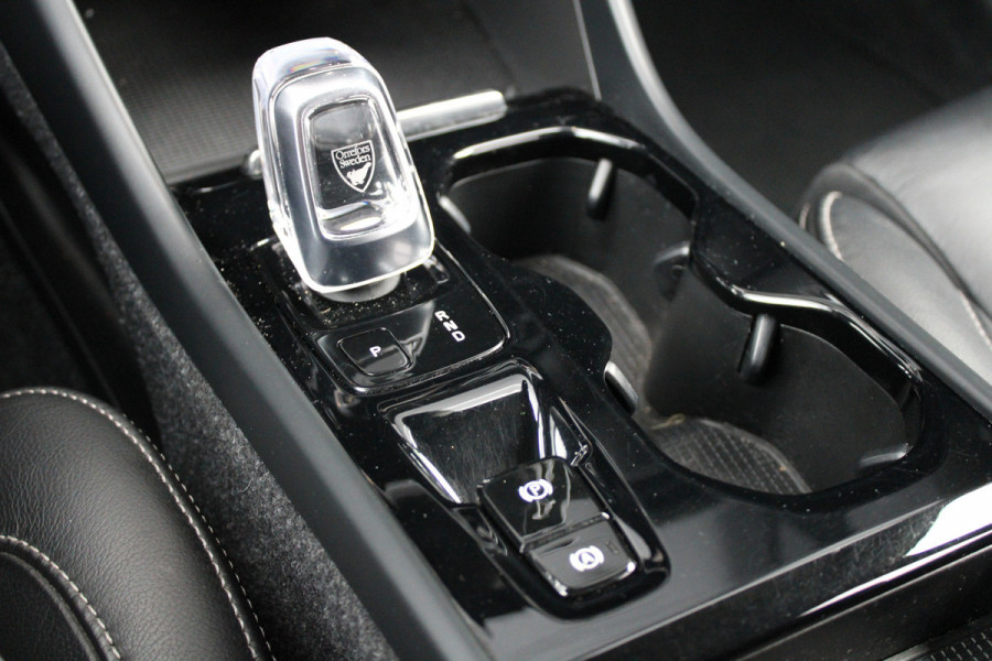 Volvo XC40 1.5 T5 Recharge Inscription | NAP! | ACC | STOEL+STUURVERWARMING | CAMERA | KEYLESS | CARPLAY |