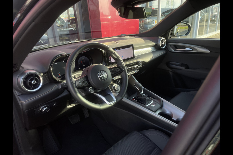 Alfa Romeo Tonale 1.3T PHEV Ti 280PK PHEV | Stoelverwarming | 360 Camera