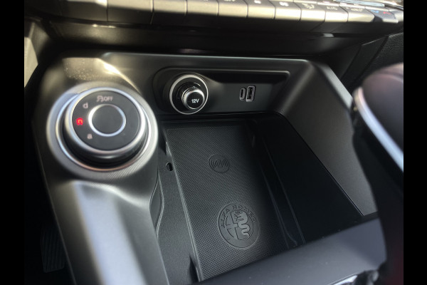 Alfa Romeo Tonale 1.3T PHEV Ti 280PK PHEV | Stoelverwarming | 360 Camera