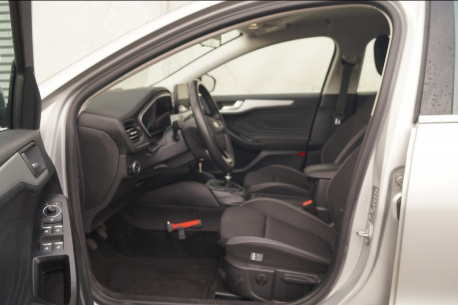 Ford Focus Wagon 1.0 EcoBoost Hybrid Trend Edition Business -NAVI-CAM-