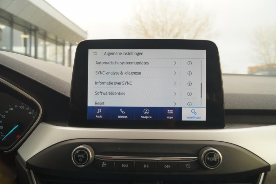 Ford Focus Wagon 1.0 EcoBoost Hybrid Trend Edition Business -NAVI-CAM-