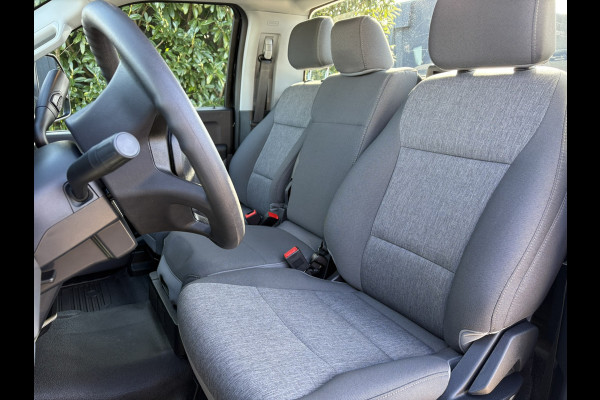 Ford USA F-350 6.7L Turbo V8 Power Stroke Chassis DRW