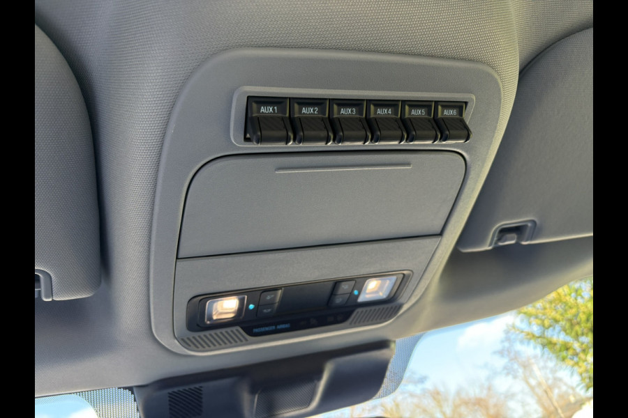 Ford USA F-350 6.7L Turbo V8 Power Stroke Chassis DRW