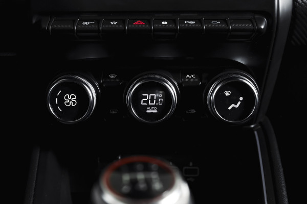 Renault Clio 1.0 TCe 100 PK R.S. Line Orig. NL | Cruise | PDC | 360 Camera | NAV+App. Connect | LED | ECC | LM 17" |