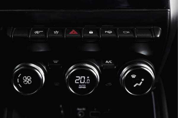 Renault Clio 1.0 TCe 100 PK R.S. Line Orig. NL | Cruise | PDC | 360 Camera | NAV+App. Connect | LED | ECC | LM 17" |