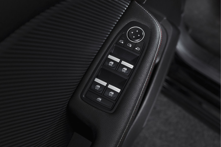 Renault Clio 1.0 TCe 100 PK R.S. Line Orig. NL | Cruise | PDC | 360 Camera | NAV+App. Connect | LED | ECC | LM 17" |