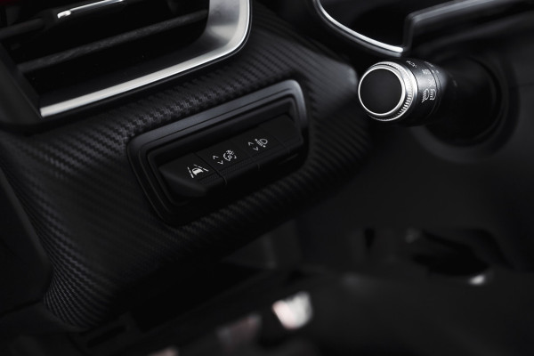 Renault Clio 1.0 TCe 100 PK R.S. Line Orig. NL | Cruise | PDC | 360 Camera | NAV+App. Connect | LED | ECC | LM 17" |