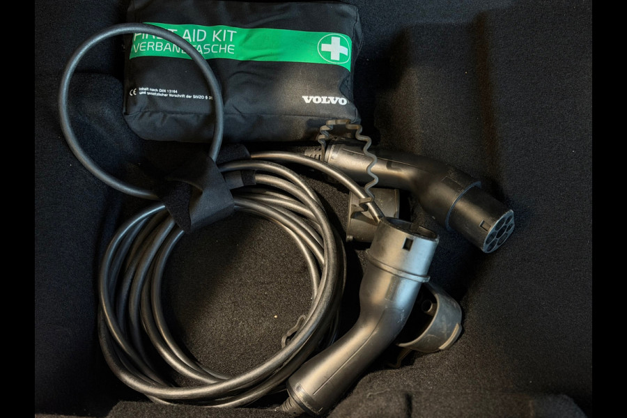 Volvo XC90 2.0 T8 Twin Engine AWD Inscription BTW|PANO|HuD|H&K|MEMORY|360 CAM|KEYLESS|LUCHTVERING|TREKHAAK|7PERSOONS|CARPLAY|VOL!