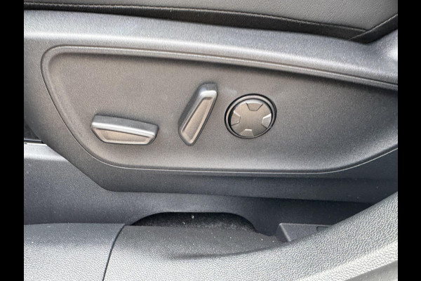 Ford Kuga 2.5 PHEV ST-Line X | SCI | 243pk | Driver Assistance Pack | Black Package | Winterpack | Adaptieve Matrix LED koplampen met Coast to Coast | Wegklapbare Trekhaak | AGR Stoelen