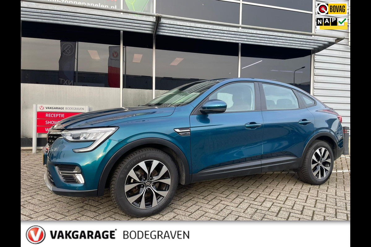 Renault Arkana 1.6 E-Tech Hybrid 145 Zen / camera