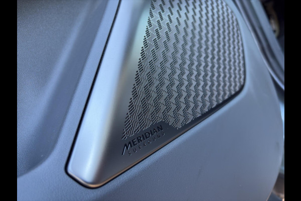 Kia EV9 Plus 99.8 kWh Navigatie | 360-camera | Apple Carplay / Android Auto | Heads-up | Meridian Soundsystem | Stoelverkoeling & Verwarming |