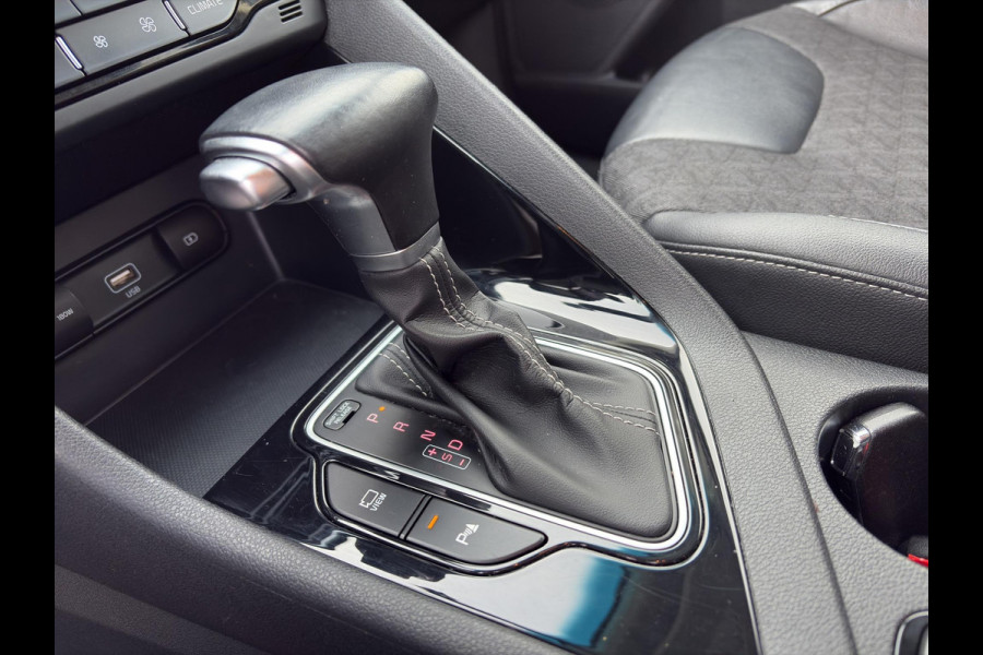 Kia Niro 1.6 GDi Hybrid DynamicPlusLine Automaat | Camera | Stoel & Stuurverwarming | Cruise | Sensoren | Apple Carplay & Android Auto | Navi |