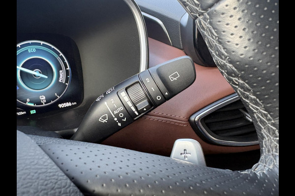 Hyundai Santa Fe 1.6 T-GDI PHEV Premium 7p. | Trekhaak | Leder | 360 Camera | Stoel- Ventilatie & Verwarming |