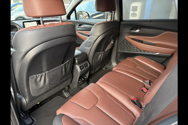 Hyundai Santa Fe 1.6 T-GDI PHEV Premium 7p. | Trekhaak | Leder | 360 Camera | Stoel- Ventilatie & Verwarming |
