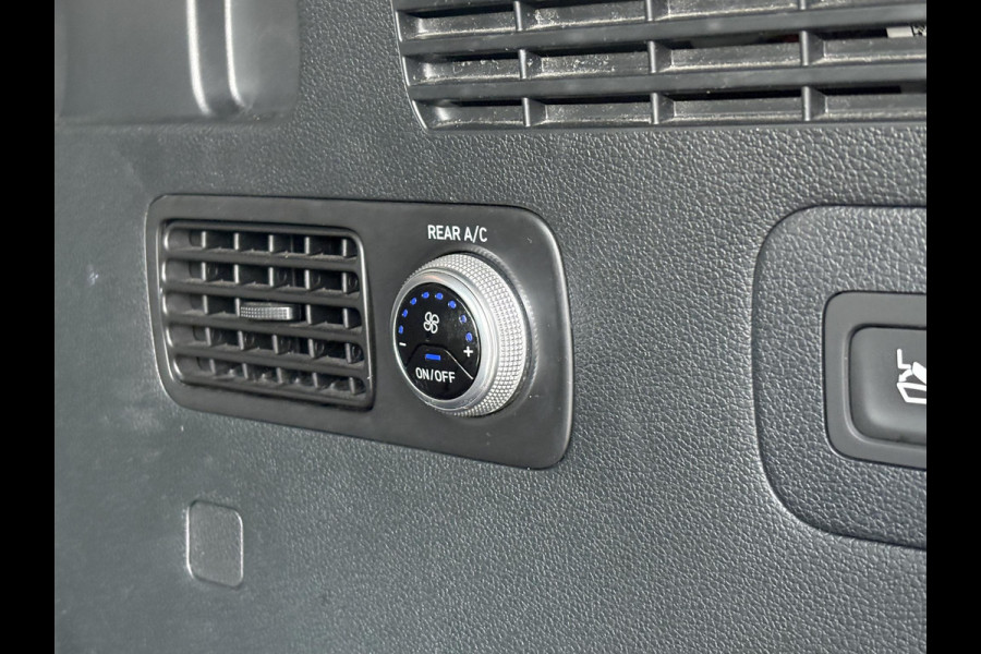 Hyundai Santa Fe 1.6 T-GDI PHEV Premium 7p. | Trekhaak | Leder | 360 Camera | Stoel- Ventilatie & Verwarming |