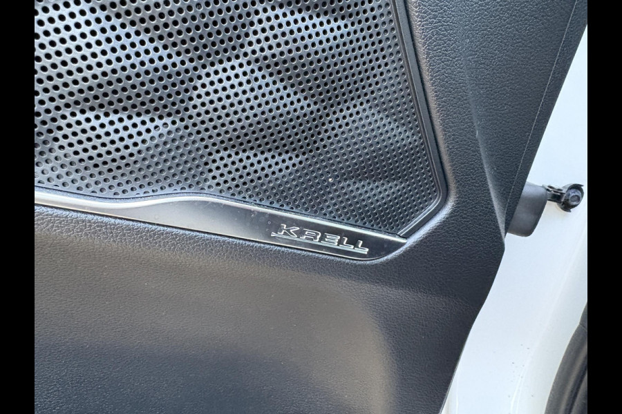 Hyundai Santa Fe 1.6 T-GDI PHEV Premium Sky 7p. | Afneembare trekhaak | Panoramadak | Stoelverwarming | Adaptive cruise control | Camera | KRELL