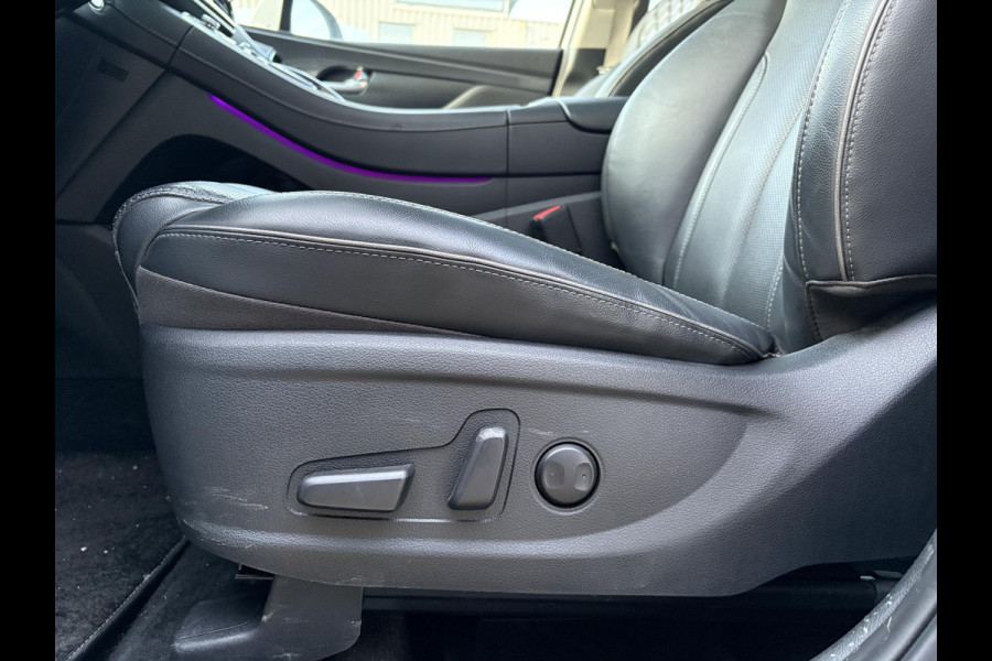 Hyundai Santa Fe 1.6 T-GDI PHEV Premium Sky 7p. | Afneembare trekhaak | Panoramadak | Stoelverwarming | Adaptive cruise control | Camera | KRELL