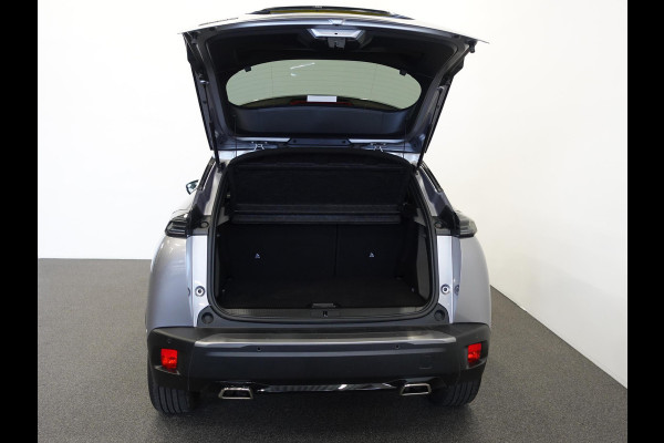 Peugeot 2008 1.2 PureTech 130pk Automaat Allure | Navigatie | Apple Carplay/Android Auto | 360 camera | Parkeersensoren | Blind Spot Assist | Adaptive Cruise Control | Stoelverwarming | Getinte ramen | Climate Control