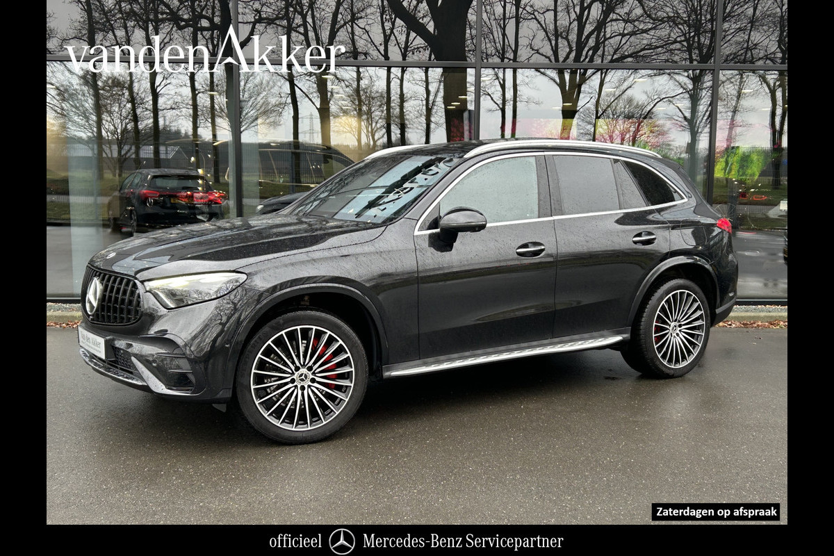 Mercedes-Benz GLC 300e AMG 4Matic // Panorama dak // Burmester // Memory // 360 Camera // 20 inch // Treeplanken // Sfeerverlichting // Keyless